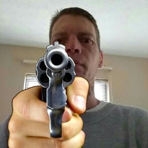 Meet your Posher, Dennis